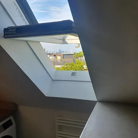 Modern & Spacious Duplex شقة