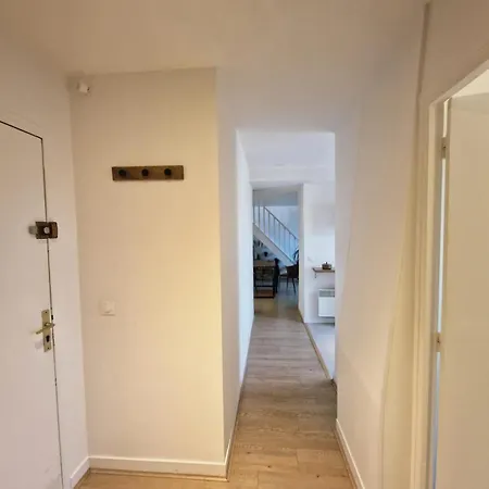 شقة Modern & Spacious Duplex *